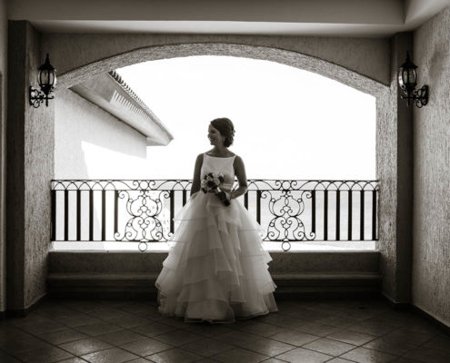 bride waiting for wedding to begin in Cabo, Mexico